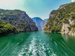 تمتع بالمغامرة والترفيه مع عروض السياحة المتنوعة في ماليزيا