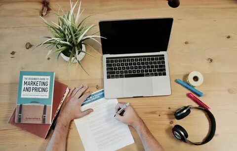 استخدام احدث الادوات والتقنيات في مجال التسويق الالكتروني