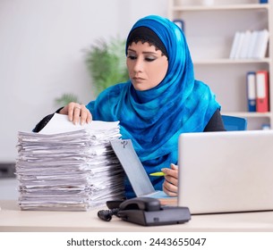 كيف يمكن لمكتب محاماة للتدريب أن يسهم في تطوير المجتمع؟