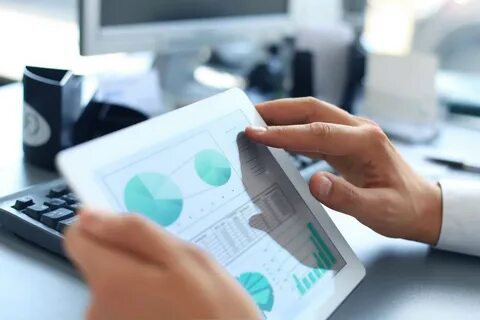 كيفية تحسين تصميم موقعك الالكتروني لجذب المزيد من العملاء؟