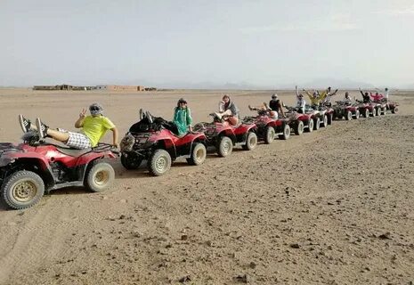 Exploring the Wonders of the Red Sea with a Boat Trip from Hurghada