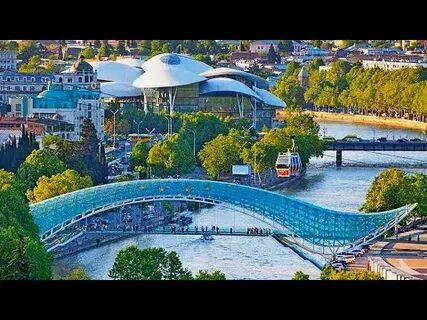 تذوق الأطباق الفاخرة والمأكولات الصحية في منتجع لوبوتا باتومي