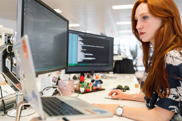 كيف يمكن ل Digital Marketing Company تحقيق أهداف الشركة عبر الإنترنت