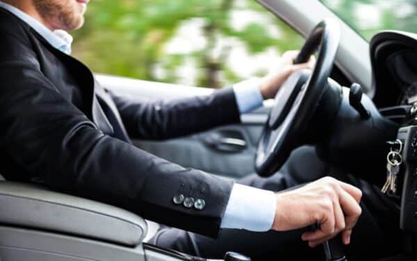 دور مرشد السياحة في تقديم التجارب الفريدة للسياح