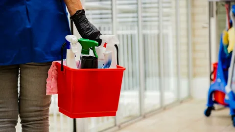 تقنيات وأدوات Treppenhausreinigung المستخدمة لتحقيق النظافة الشاملة