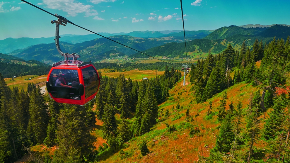 استكشاف تلفريك تبليسي المذهل والاستمتاع بالمناظر الخلابة