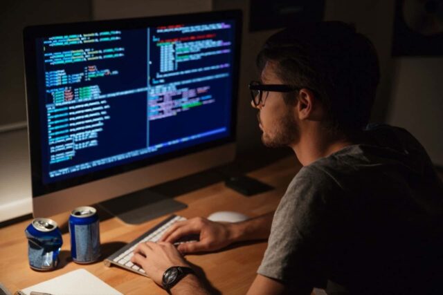 تأثير تصميم المواقع الالكترونية على الوجود الرقمي للشركات العربية