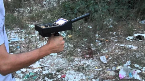 The Importance of Metal Detectors in Desert Exploration