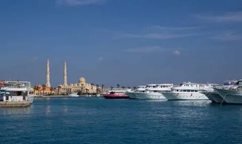 Top 5 Reasons to Consider Booking Hurghada Airport Transfer in Advance