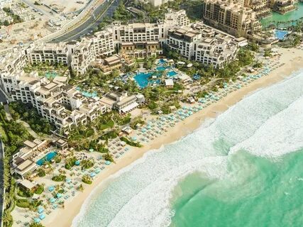مرافق ترفيهية متنوعة وتجارب مميزة في فندق المروج دبي