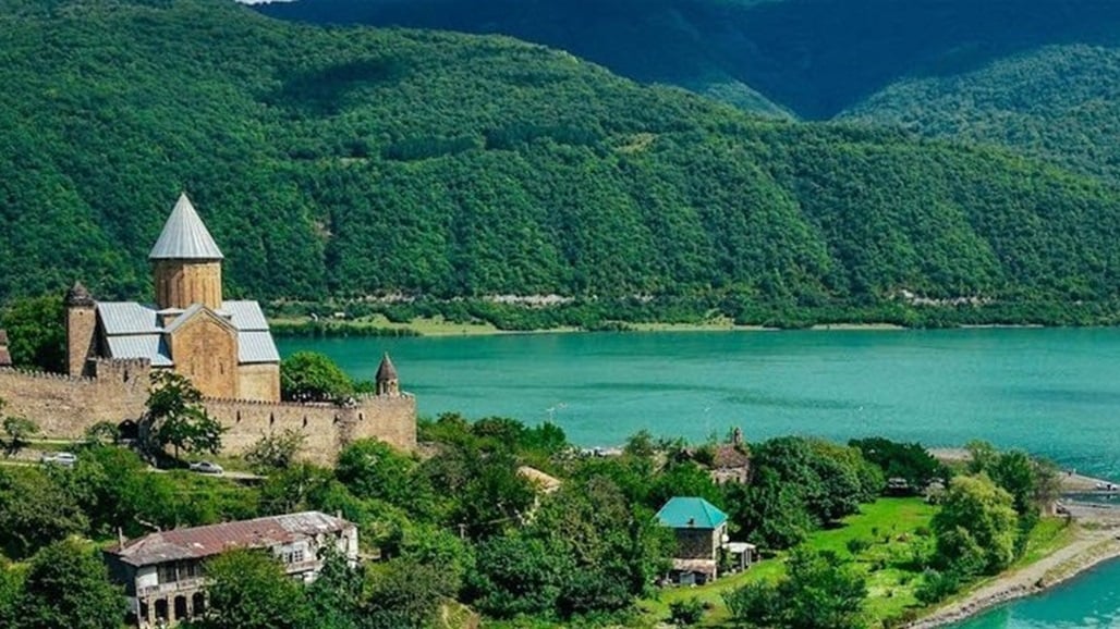 رحلة إلى قلعة ناريكالا للاستمتاع بإطلالات رائعة على تبليسي