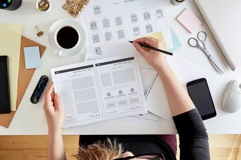 استشارات متخصصة: شركة تصميم مواقع تقدم خدمات استشارية متكاملة لعملائها