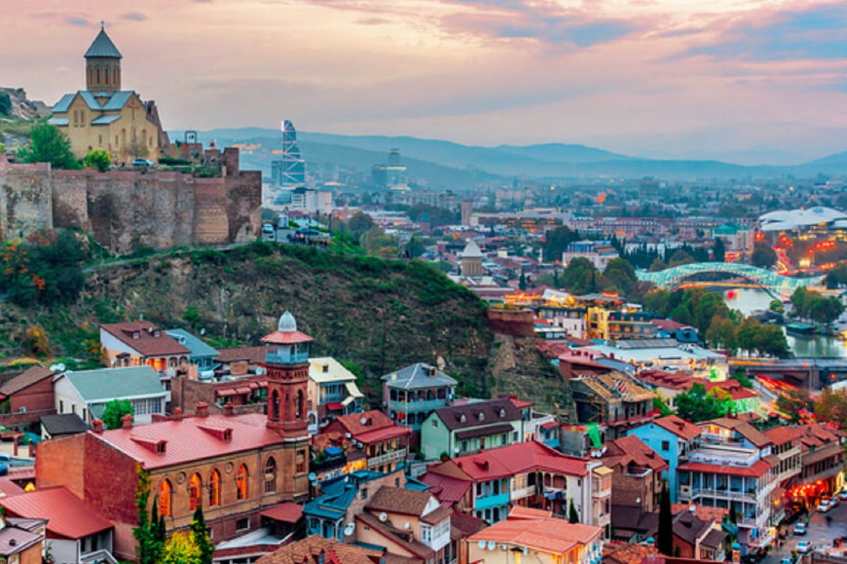 استكشف تاريخ باتومي في سوقها القديم