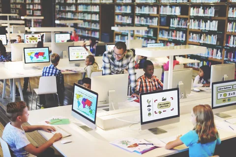 ضعف كفاءة المعلمين في تدريس العلوم والرياضيات في المدارس المصرية