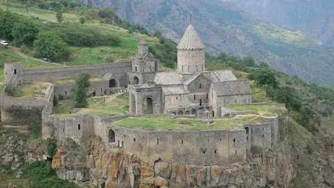 استمتع بعروض سياحية مذهلة في جزيرة بالي في إندونيسيا