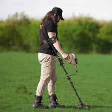 Choosing the Best Gold Nuggets Detector for Your Needs