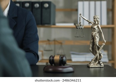 كيفية تنظيم استشارة قانونية بطريقة منظمة ومفهومة باللغة العربية