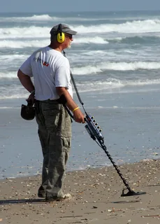 The Ultimate Guide to Choosing a Metal Detector