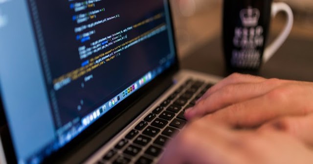 أفضل خدمات إنشاء مواقع الكترونية المجانية باللغة العربية