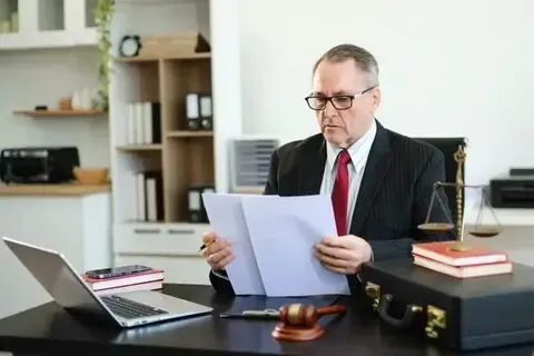 خطوات اختيار محامي إدارة ثروات محترف في جدة