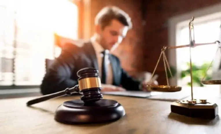 مهارات يجب أن يتحلى بها محامي المملكة العربية السعودية