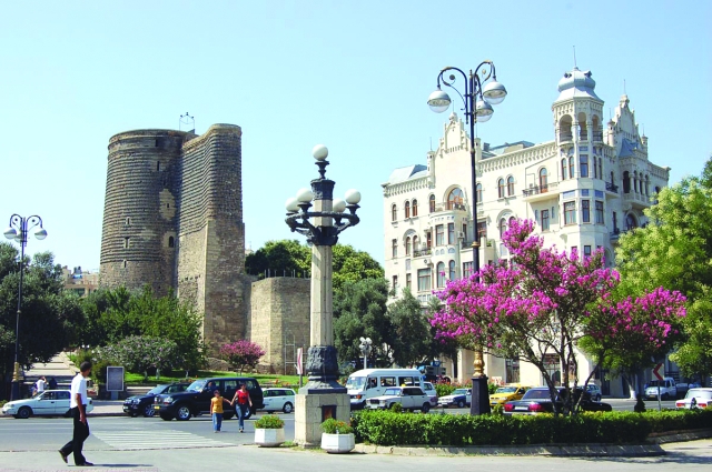 استكشف التاريخ العريق في أذربيجان وزور المواقع الأثرية والتاريخية