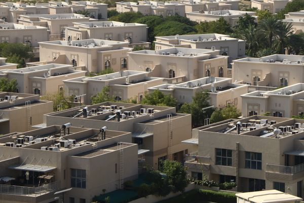 فيلا للبيع في حي المرجان جدة: موقع ممتاز وسهولة الوصول إلى الخدمات
