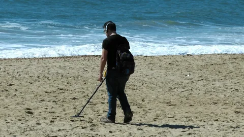 Maximizing Your Treasure Hunt: Tips for Gold and Metal Detector Users