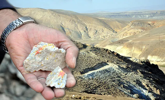 كيف تعمل أجهزة التصوير الباطني للأرض؟