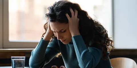 كيف يمكن التوقف عن التفكير الزائد والاستمتاع بالحاضر؟