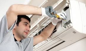 كيفية اختيار أفضل فني فك وتركيب مكيفات لمنزلك