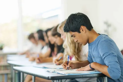الموارد التعليمية المناسبة لمناهج اللغة العربية