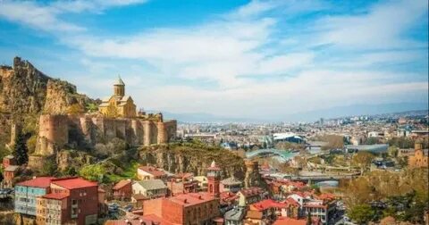 استمتع بجمال المعمار التاريخي في مدينة مستقفا في جورجيا