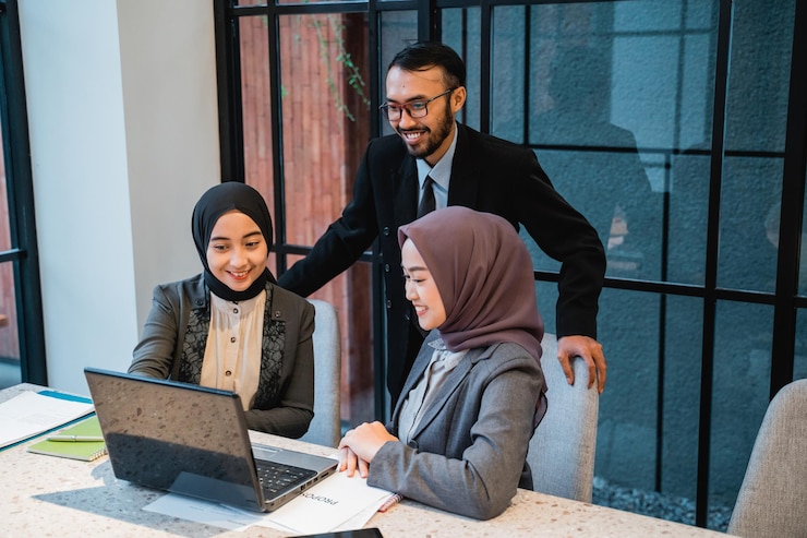 تعرف على الخطوات اللازمة للاستفادة من استشارة محامي مجانا