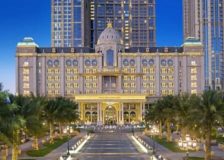 فندق دبي مول: تجربة فاخرة في قلب مدينة دبي