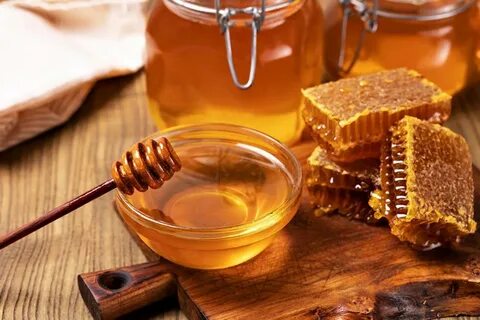 العسل والمكسرات: تقوية الجهاز المناعي والوقاية من الأمراض