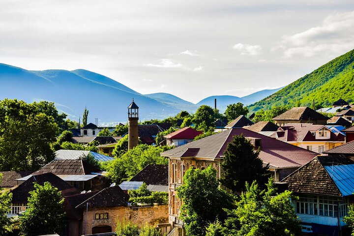 شاهداغ - وجهة مثالية لمحبي الجبال والمغامرات
