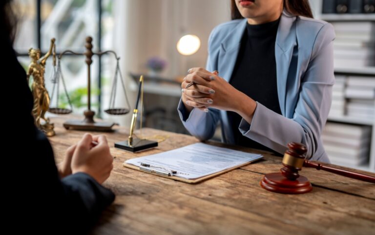أهمية استشارات الامتثال القانوني للشركات في تحقيق النجاح