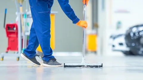 أفضل الطرق لتنظيف أنظمة الطاقة الشمسية