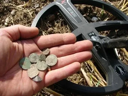 The Art of Locating the Ideal Spot for Gold Panning