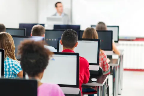 أهمية اختبارات الثانوية العامة في تحديد مسار الطالب الجامعي
