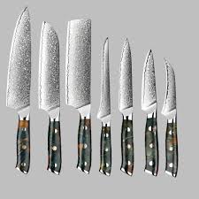 The History and Tradition of the Damascus Knife Set