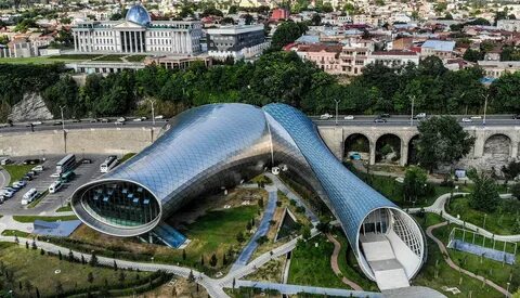 تعرف على تاريخ وثقافة جورجيا من خلال عروض السفر المميزة