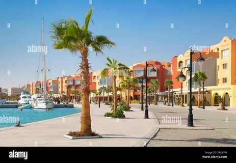 From Red Sea to Ancient Pyramids: Hurghada to Cairo Tour