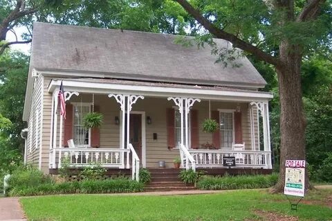 Escape to Serenity: Discover the Luxury Glass Cottage Georgia in Georgia