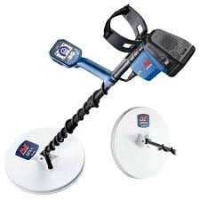 Unleashing the Power of the Vanquish Metal Detector