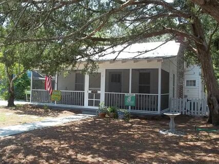 Unwind and Relax: Oceanfront Cottages in Georgia