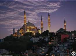 اسطنبول: جسر بين القارات ومزيج من الثقافات المتنوعة